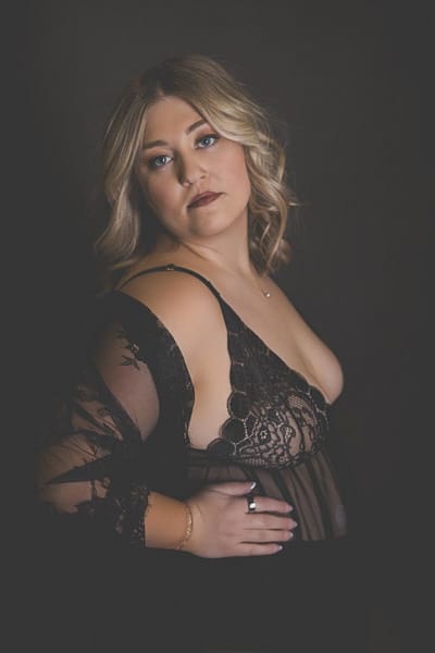 Madi-247107-600-by-Studio-Kate-Portrait-Design-Noblesville-Boudoir-Photographer.jpg
