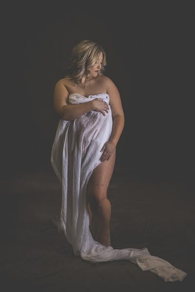 Boudoir Session 6 When to Use Boudoir Photographs as a Gift Madi-247114-600-by-Studio-Kate-Portrait-Design-Noblesville-Boudoir-Photographer.jpg